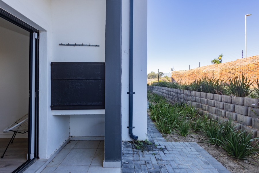 2 Bedroom Property for Sale in Groot Phesantekraal Estate Western Cape